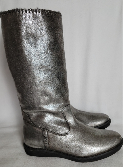 Trask Audra Silver Pewter shiny Shearling lined boots - Picture 2 of 16